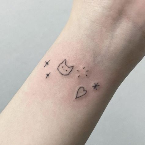 Soft Tattoo, Cat Tattoo Simple, Small Pretty Tattoos, Cat Tattoo Designs, Cute Little Tattoos, Cute Tiny Tattoos, Cute Small Tattoos, Small Hand Tattoos, Dainty Tattoos