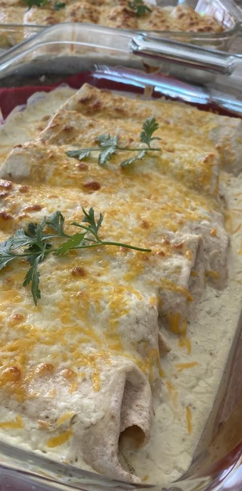 Creamy Enchiladas, Low Sugar Dinners, Creamy Enchilada, Low Carb Enchiladas, Low Sugar Diet Recipes, Low Fat Low Carb, Low Carb Low Fat Recipes, Diet Recipes Easy, No Carb Recipes