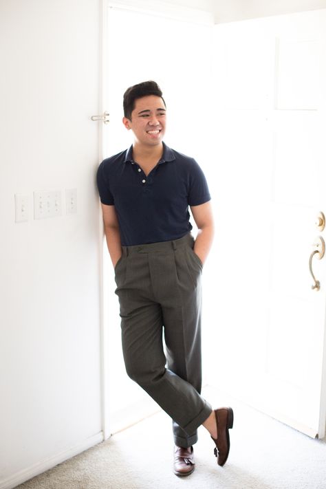 High waisted trousers Mens High Waisted Trousers, Pleated Trousers Outfit, High Waisted Pants Outfit, Polo Shirt Outfits, Pants Outfit Men, Pleated Trousers, Mens Pants Fashion, Mens Dress Pants, Stylish Mens Outfits