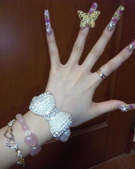 deco bracelet nails gal nails rings Gal Nails, Gyaru Nails, Nails Rings, Nail Ring, Soft Nails, Gyaru, Fashion Beauty, Bracelet, Nails