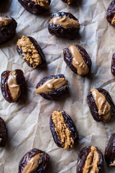 Peanut Butter Stuffed Dates, Buah Tin, Stuffed Dates, Chocolate Covered Peanuts, Date Recipes, Desserts Vegan, Peanut Butter Desserts, Healthy Peanut Butter, Half Baked Harvest