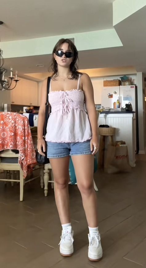 Thrifted Summer Fits, Vintage Summer Fits, Outfits For Summer 2024, Babydoll Top Outfit Summer, White Babydoll Top Outfit, Trendy Summer 2024 Outfits, Six Flags Outfit Ideas, Babydoll Tank Top Outfit, Cage The Elephant Concert Outfit