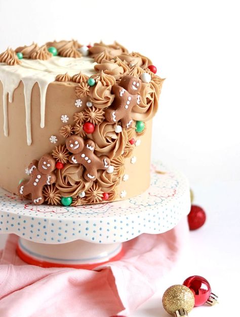 Gingerbread Latte Cake Recipe - Sugar & Sparrow Latte Cake, Christmas Themed Cake, Coffee Buttercream, Holiday Cake, Decoration Patisserie, Christmas Cake Designs, Gingerbread Latte, Xmas Cake, Gingerbread Cake