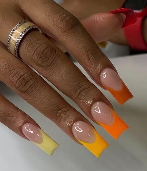 Celebrity Film, Nail Decor, Claw Nails, Colorful Nails, Damaged Nails, Simple Acrylic Nails, Dope Nail Designs, Short Square Acrylic Nails, Exotic Nails