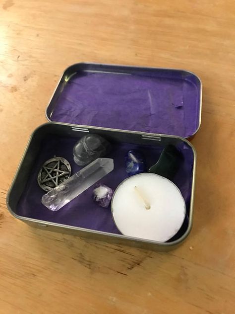 Broom Closet Altar, Broom Closet Witch Altar, Alter Box Ideas, Closet Witch Altar, Portable Alter, Mint Tin Crafts, Portable Altar, Travel Altar, Mini Altar