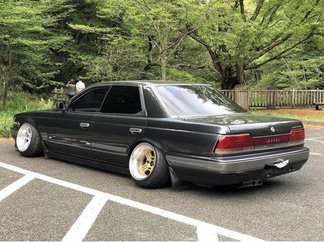 Nissan Laurel C33, Laurel Nissan, Noot Noot, Pimped Out Cars, Bmw E60, Pretty Cars, Jdm Cars, Car Car, Jdm