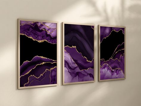 Purple Gray And Gold Living Room, Black Grey Purple Living Room, Black Gold And Purple Bedroom, Purple And Gold Home Decor, Purple And Black Bedroom Decor, Purple And Green Apartment Decor, Dark Purple Room Decor, Office Decor Purple, Purple And Gold Living Room Decor