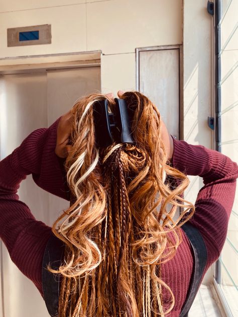 Ginger And Blonde Box Braids Mixed, Nice Braids, Ginger And Blonde, Trendy Braids, College Hairstyles, Braided Hairstyles For Black Women Cornrows, Curly Braids, Blonde Box Braids, Braids Ideas