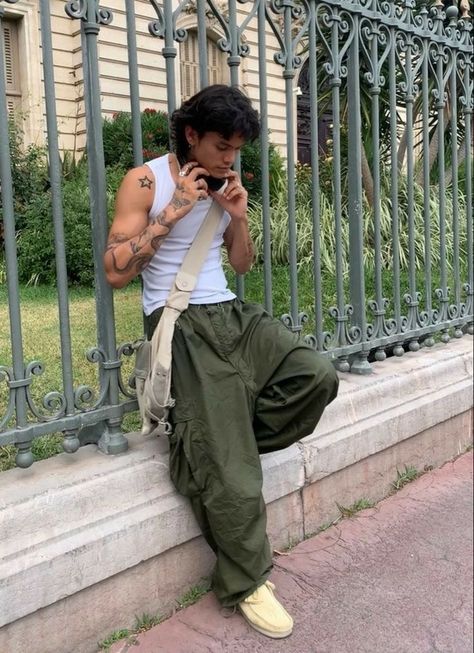 Guy Outfit Ideas Aesthetic, Guys In Streetwear, Picknick Outfit Men, Mens Baggy Street Style, Y2k Skater Outfits Men, Carhartt Carpenter Pants Outfit, Campy Fashion Men, Baggy Clothes Outfit Men Street Styles, Stylish Guy Outfits