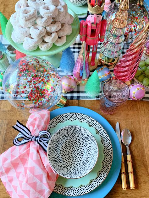 COLORFUL HOLIDAY BRUNCH TABLESCAPE AND CHEERY CHRISTMAS DECORATIONS | Dimples and Tangles Bright Colored Christmas Table Decor, Colorful Christmas Dining Room, Merry And Bright Christmas Tablescape, Colorful Christmas Table Setting, Disco Christmas Tablescape, Colorful Christmas Decor Diy, Funky Christmas Table Decor, Walmart Christmas 2022, Bright Christmas Table Setting