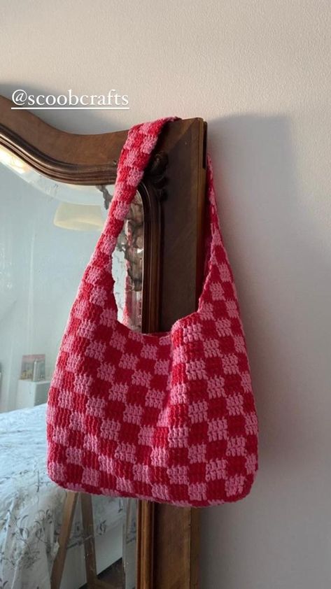 Checkered crochet bag | Etsy Bag Ideas Design, Christmas Bag Ideas, Cute Crochet Patterns Free, Cute Crochet Patterns, Checkered Crochet, Crochet Store, Crochet Patterns Free, Design 2023, Crochet Fashion Patterns