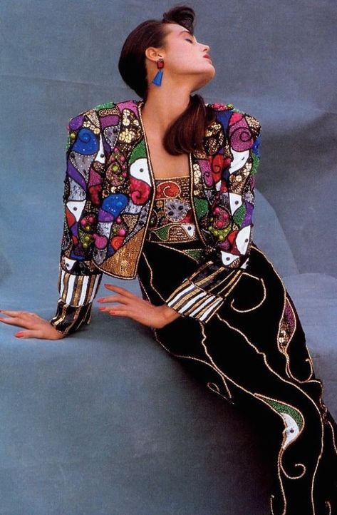 Yasmin Le Bon, 80’s Fashion, Patrick Demarchelier, Valentino Couture, Fashion 80s, High Fashion Editorial, Versace Fashion, Paris Mode, 80s Outfit