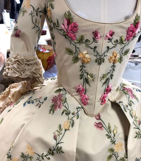 18th Century Dress, Rococo Fashion, 18th Century Costume, Century Dress, Fairytale Fashion, 18th Century Fashion, History Fashion, Period Outfit, Century Clothing