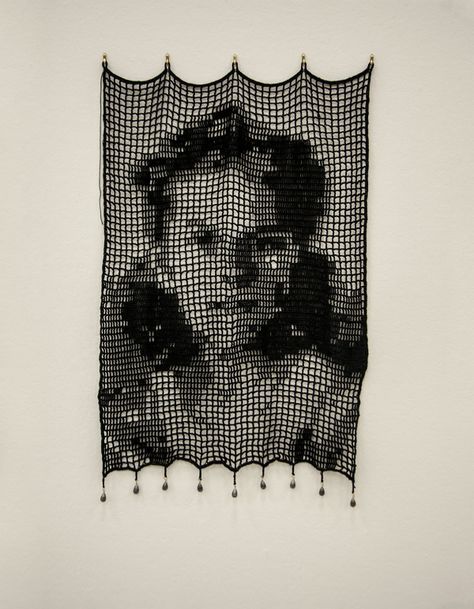 Portraits in Filet Crochet by Mary Dunn, via Behance Fillet Crochet, Art Textile, Crochet Art, Crochet Home, Filet Crochet, Textile Artists, Yarn Art, Sashiko, Crochet Crafts