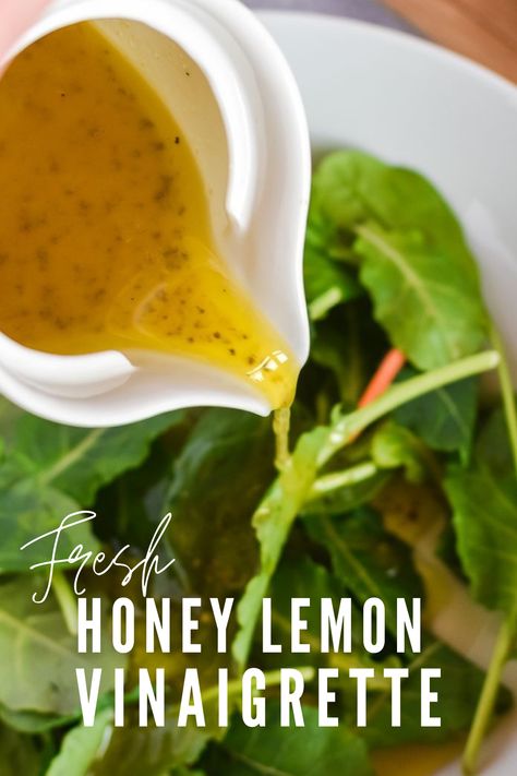 Spring Salad Dressing, Honey Salad Dressing Recipe, Lemon Vinaigrette Salad, Cabin Recipes, Mm Recipes, Honey Salad Dressing, Honey Salad, Lemon Salad Dressings, Easy Salad Dressing Recipes