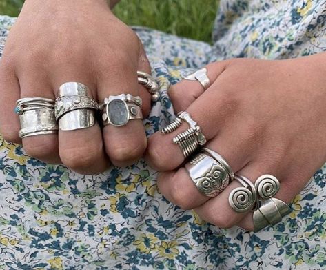 Indie Jewelry, Nail Jewelry, Dope Jewelry, Stil Inspiration, Jewelry Lookbook, Funky Jewelry, Jewelry Inspo, Dream Jewelry, Pretty Jewellery