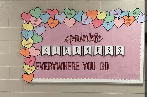 Valentine’s Day Bulletin Board Middle School, Valentine Bulletin Board Ideas For Office, February Themed Bulletin Boards, Valentine’s Day Classroom Bulletin Board, Valentines Day School Board, Friendship Day Notice Board Decoration, Valentines Bulletin Boards For Work, Feb Bulletin Board Ideas, Valentine’s Day Bulliten Board