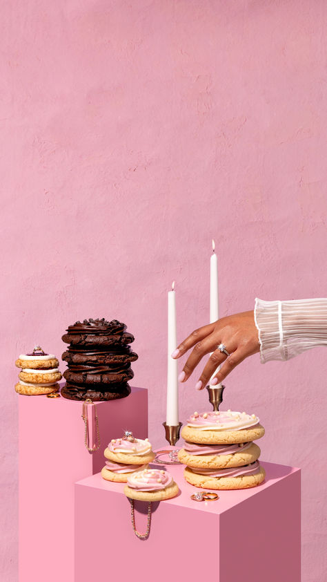 Tie the knot with Crumbl Cratering! You bring the rings—we’ll bring the treats. 💍 🍪 Christmas Food Photography, Cookie Shots, Cake Photoshoot, Food Photography Dessert, Cookies Branding, Blue Cookies, Bakery Branding, Eat Cookies, Dessert Photography