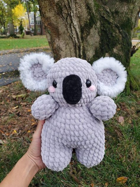 Tory the Koala pattern Crochet toys free patterns easy #crochettoysfreepatternseasy #crochet #crochettoy #crochetpattern #crochetpatterns 4.159 Crochet Animals Free Patterns Beginner, Toys Quotes, Crochet Koala, Koala Pattern, Crochet Toys Free Patterns, Gray Crochet, Crochet Toys Free, Easy Crochet Animals, Confection Au Crochet