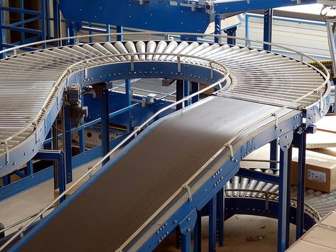 How Conveyor Belts Work? It is Bound to Make an Impact on Your Business! - Industrial Hall, Motor Listrik, Conveyor System, Industrial Machine, Conveyor Belt, Supply Chain Management, Robust Design, Coimbatore, Material Handling