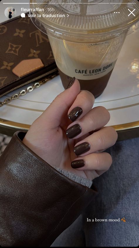 Autumn Nails Caption, Nail Ig Story, Fall Aesthetic Instagram Story, Nails Captions For Instagram Story, Insta Nails Story Ideas, Nail Ig Story Ideas, Nail Story Instagram, Nail Pictures Instagram, Nails Story Instagram Ideas