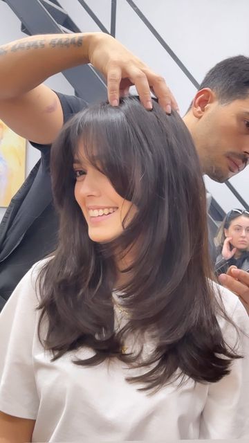 Goddess Waves: Luxurious Hairstyle Ideas for Goddess-like Beauty U Style Haircut, Front Short Haircut, Short Front Hair, Haircutting Styles, Haïr Cut For Medium Hair, Front Haircut, U Cut Hairstyle, Bangs Cut, Front Bangs