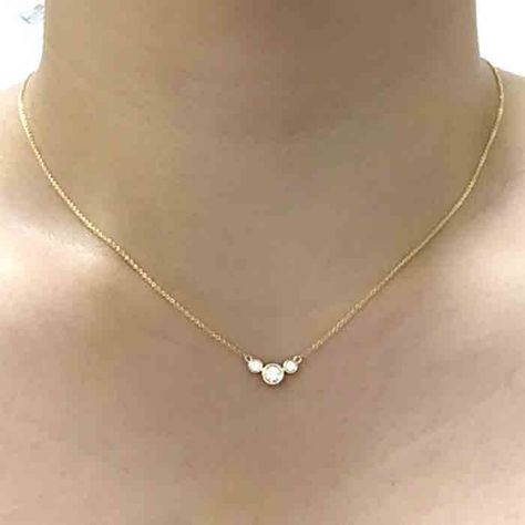 3 Diamond Pendant Necklace, Simple Necklace Diamond, Everyday Necklace Simple, Small Diamond Necklace, Rose Gold Diamond Necklace, Diamond Necklace Simple, Diamond Circle Necklace, Bridal Diamond Necklace, Diamond Pendants Designs