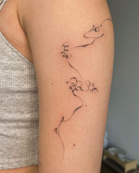 Dainty Tattoos, Subtle Tattoos, Elegant Tattoos, 문신 디자인, Little Tattoos, Dope Tattoos, Simplistic Tattoos, Minimal Tattoo, Line Tattoos