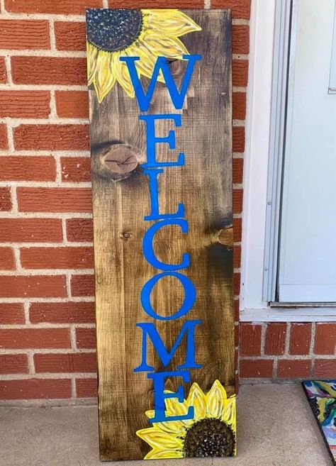 Plank Paintings Diy Wood, Welcome Sunflower Sign, Sunflower Welcome Sign Front Porches, Welcome Painting Ideas, Summer Porch Leaner Signs, Sunflower Wooden Signs, Welcome Porch Leaner Sign Diy, Sunflower Porch Leaner, Paintings On Wood Boards