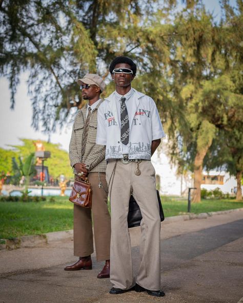 I go harder when I’m w/ my hommie. Styled by @osei_21 @_junior_.berry 🤞🏾 📸> @anumideas . . . . . . . . . . . . . . . . . . . . . . . . . . . #modelsearch #fashionblogger #vintage #modeling #fashionista #modellife #fashioninterestgram #oldschoolstyle #oldschoolstyle #oldschool #scouts #scoutme #scouting #modelingagency Fashion Inspo Outfits Men Black, Vintage Wear For Men, Men Poses Photography, Outfits With Ties, Men's Poses, Gothic Alphabet, Men Poses, Calm Fits, Candle Fire