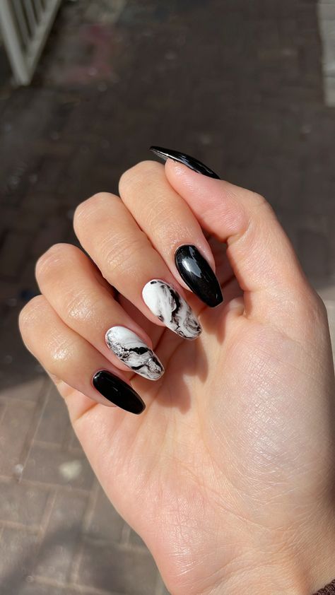 Marble Nail Designs, Hello Nails, Blush Nails, Soft Nails, Marble Nails, Dream Nails, Stiletto Nails, Black Nails, Nail Designer