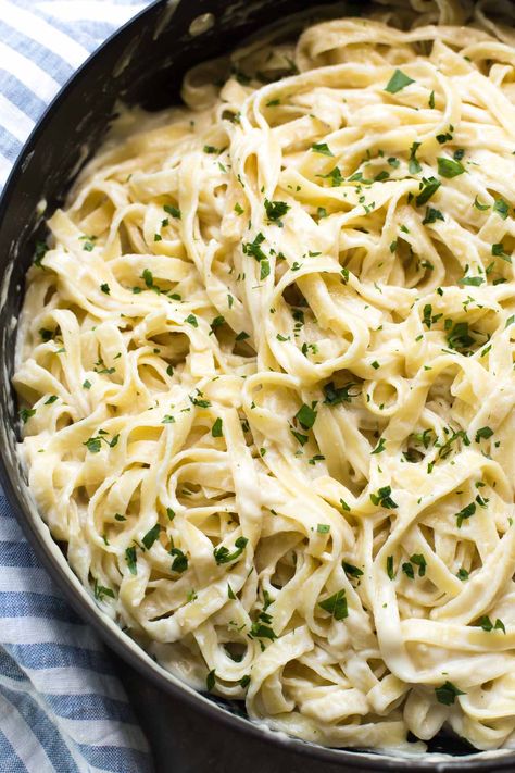 Dairy Free Fettuccine Alfredo, Non Dairy Pasta, Dairy Free Alfredo, Vegan Fettuccine Alfredo, Dairy Free Alfredo Sauce, Make Alfredo Sauce, Vegan Alfredo Sauce, Vegan Alfredo, Dairy Free Pasta