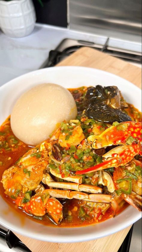 African Food Fufu, Okro Soup Nigerian Food, Fufu Aesthetic, Fufu Recipe Africans, Fufu And Soup, Nigerian Fufu Recipe, Yoruba Food, Nigerian Fufu, Sea Food Soup