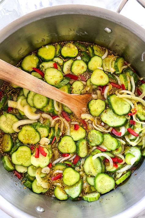 Zesty Bread And Butter Pickle Recipe, Canned Bread And Butter Pickles Recipe, Fermenting Crock Recipes, Homemade Bread And Butter Pickles Recipe, Pickles Homemade Easy, Bread And Butter Pickles Recipe, Old Fashioned Bread, Bread N Butter Pickle Recipe, Quick Pickle Recipe