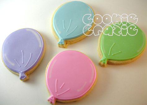 Balloon Decorated Cookies, Balloon Royal Icing Cookies, Balloon Cookies Decorated, Balloon Sugar Cookies, Birthday Biscuits, No Bake Sugar Cookies, Balloon Cookies, Party Cookies, Cookie Business