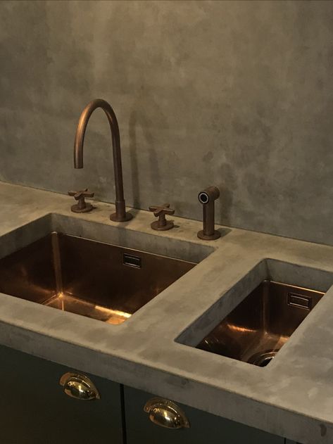 Copper Industrial Kitchen, Copper And Concrete, Concrete Kitchen Worktop, Copper Taps Kitchen, Rustic Industrial Kitchen Design, Modern Industrial Kitchen Design, Industrial Sink, Gold Sink, Bungalow Conversion