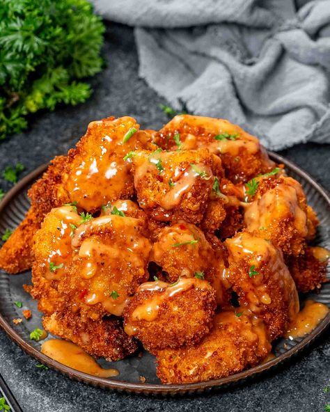 Discover Bang Bang Chicken—crispy bites & spicy sauce that will wow your taste buds. Your go-to recipe for a quick, delicious meal! #chicken #bangbangchicken #recipe Bbq Chicken Bites, Bang Bang Chicken, Chicken Crispy, Chicken Bites, Exotic Food, Sweet Chili Sauce, Spicy Sauce, Chicken Dishes Recipes, Crispy Chicken