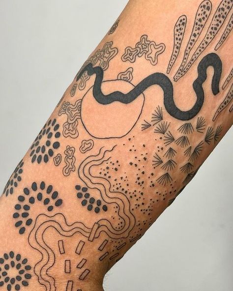 Sleeve Abstract Tattoo, Back Tattoo Pattern, Art Deco Shoulder Tattoo, Wallace And Grommet Tattoo, Georgia Okeefe Tattoos, Bicep Wrap Tattoo Women, Weaving Tattoo, Other Half Tattoo, Abstract Tattoo Arm