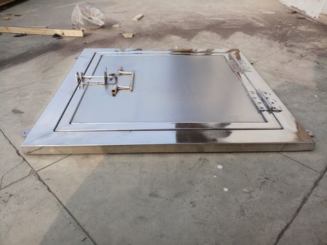 Idea for underground water tank cover frame in Stainless steel Stainless Steel Water Tank, Underground Water Tank Design, Water Tank Ideas, Corridor Tiles, Underground Water Tank, Cement Ideas, Steel Water Tanks, Creative Tile, Laser Cut Screens