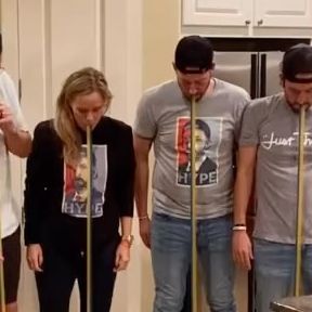 Daniel Henry on Instagram: "Fruit roll up challenge #funny #fruitrollupchallenge #friends" Fruit Roll Up Game Party Ideas, Oreo Roll Game, Fruit Roll Up Challenge, Fruit Roll Up Game, Family Olympics, Eating Games, Diy Carnival Games, Fun Family Christmas Games, 20th Bday