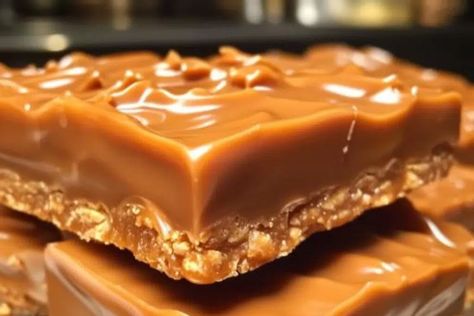 Butterfinger Caramel Crunch Bars - recipestasteful Butter Finger Caramel Crunch Bars, Butterfinger Cheesecake Bars, Butterfinger Crunch Bars, Butterfinger Caramel Bars, Butterfinger Caramel Crunch Bars, Butterfinger Balls Recipe, Butterfinger Bars, Desserts Bars, Crunch Bars Recipe