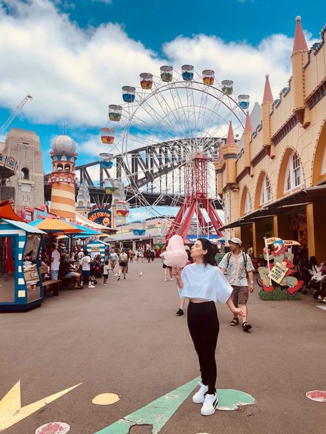 #lunapark #sydney #australia Sydney Australia Outfits Summer, Sydney Australia Outfits, Luna Park Sydney, Sydney Australia Travel, Sydney Photography, Australia Trip, Luna Park, Holiday Vibes, Countries Around The World