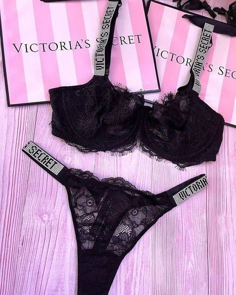 Victoria Secret Shine Strap Outfit, Victoria Secret Bra Outfit, Victoria Secret Lenceria, Royal Family Fashion, Victoria's Secret Aesthetic, Creative Upcycling, Vs Lingerie, Victoria Secret Outfits, Pretty Bras