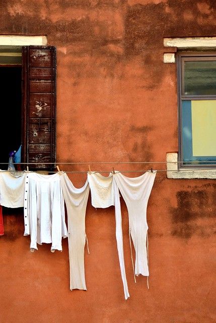 monday | augusto rosa | Flickr Laundry Art, Clothes Hanging, Washing Line, Foto Art, Drying Clothes, Clothes Line, Painting Photos, Santorini, Color Palettes