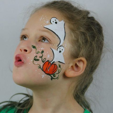 100 Face Paint Ideas | Snazaroo (US) Spooky Face Paint Easy, Halloween Party Face Painting, Fall Festival Face Painting Booth, Pumpkin Faces Painting Ideas, Small Halloween Face Paint Ideas, Kids Ghost Face Paint, Toddler Halloween Face Paint, Basic Halloween Face Paint, Quick Halloween Face Paint Ideas