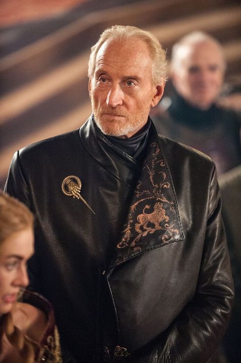 Game Of Thrones Wallpaper, جون سنو, Tywin Lannister, Game Of Thrones Instagram, Medici Masters Of Florence, Game Of Thrones Outfits, Actors Then And Now, Game Of Thrones Facts, Game Of Thrones Costumes