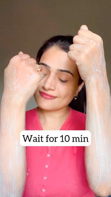 𝐁𝐞𝐚𝐮𝐭𝐢𝐟𝐮𝐥 𝐘𝐨𝐮 𝐓𝐢𝐩𝐬 on Instagram: "Parlour like expensive manicure with hand mask at home free of cost😊Magical remedy for beautiful wrinkles free glowing hand, like a baby. So soft and so clear. It’s a easy DIY. Go and try today you all gonna love with the results. This trick remove hand wrinkles gives you youthful beautiful hand and You all gonna love with this it’s amazing 🤩 Ingredients: step 01 Coconut oil + lemon juice + flour + milk #beautifulyou #reels #instagramreels #ins Beautiful Wrinkles, Wrinkles Hands, Mask At Home, Hand Mask, At Home Hair Removal, Diy Mask, Wrinkle Remover, Free Baby Stuff, Home Free