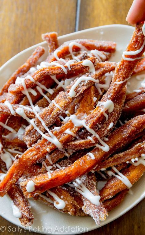 Dessert Fries, Icing Dip, Loaded Baked Sweet Potato, Sweet Potato Dessert, Baked Sweet Potato Fries, Sweet Potato Recipes Fries, Sallys Baking, Sweet Potato Cinnamon, Sweet Potato Fries Baked