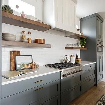 Kitchen Hood Between Floating Shelves Design Ideas Kitchen Floating Shelves, Oak Floating Shelves, White Shiplap, Oak Shelves, Kitchen Hoods, Kitchen Views, Wood Floating Shelves, Transitional Kitchen, Kitchen Color