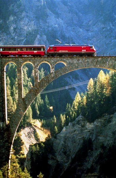 Glacier Express, Bernina Express, Old Steam Train, Luxury Train, Model Train Scenery, Train Art, Train Tickets, Train Pictures, Train Journey